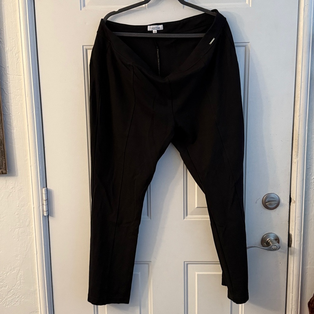 Calvin Klein Black Ponte Pant no pockets